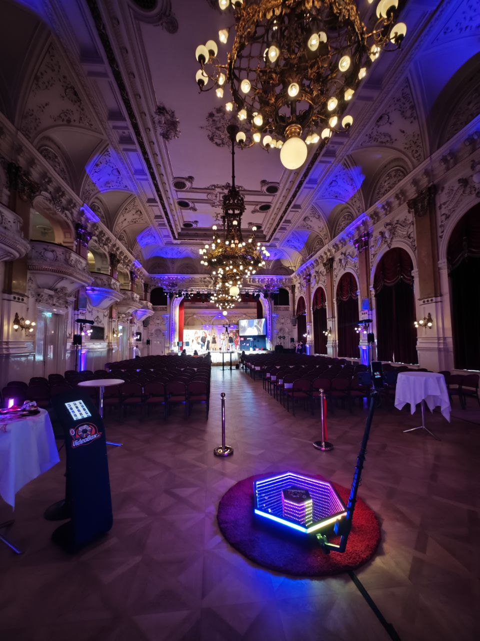 360°-Videobox bei einer Feier im Schloss
