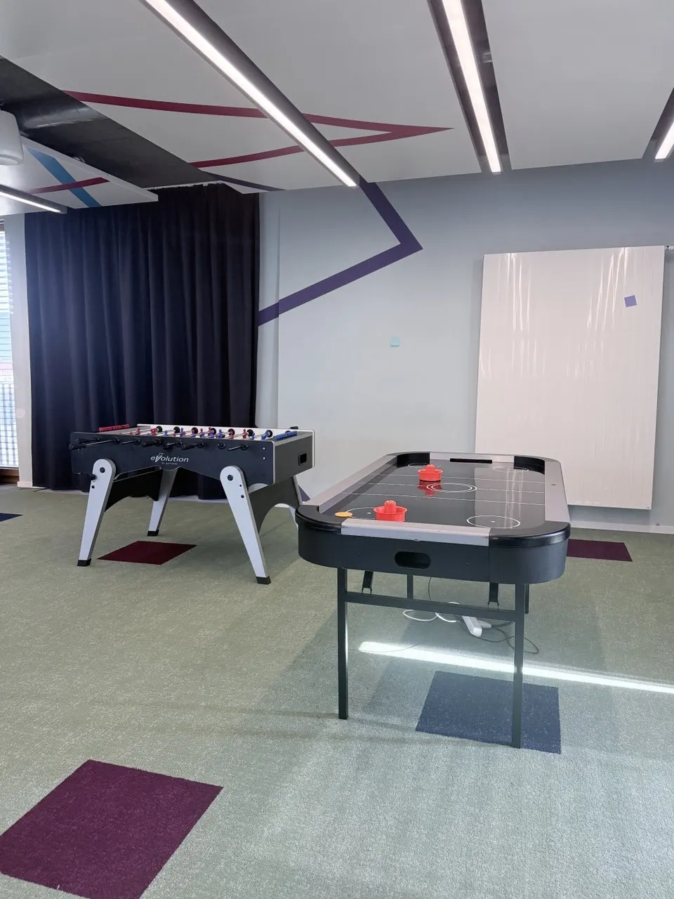 Wuzzler und Airhockey bei einer Firmenfeier